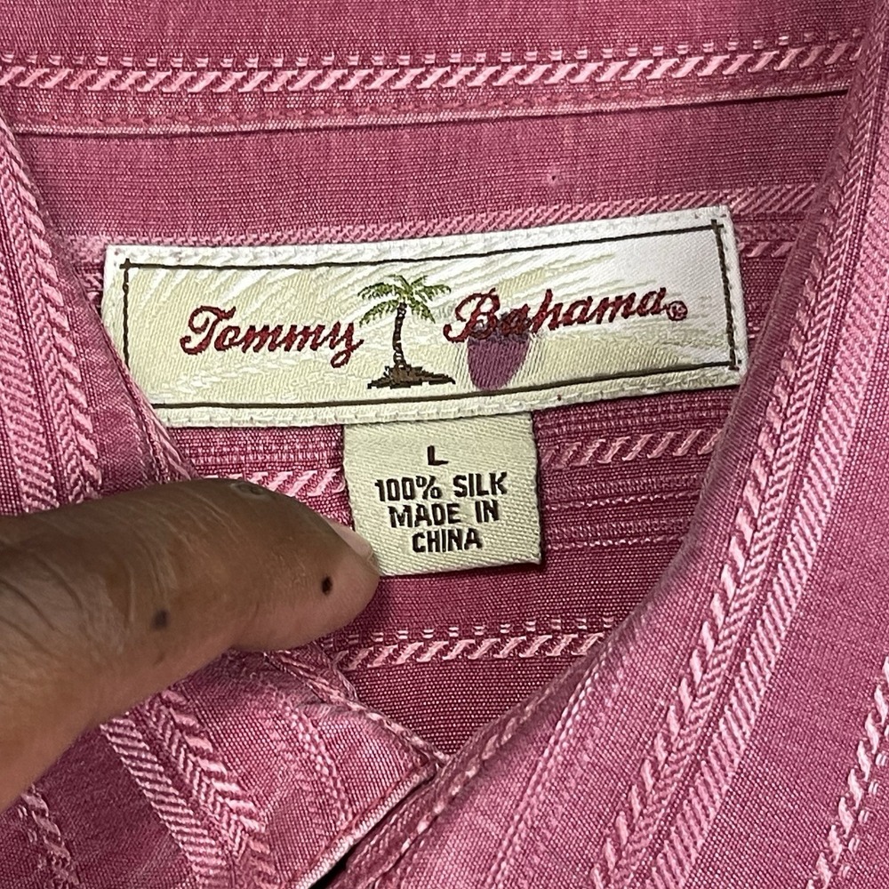 Tommy Bahama Men's Large Button Up Silk Shirt Pink Striped Short‎ Sleeve - Picture 3 of 5